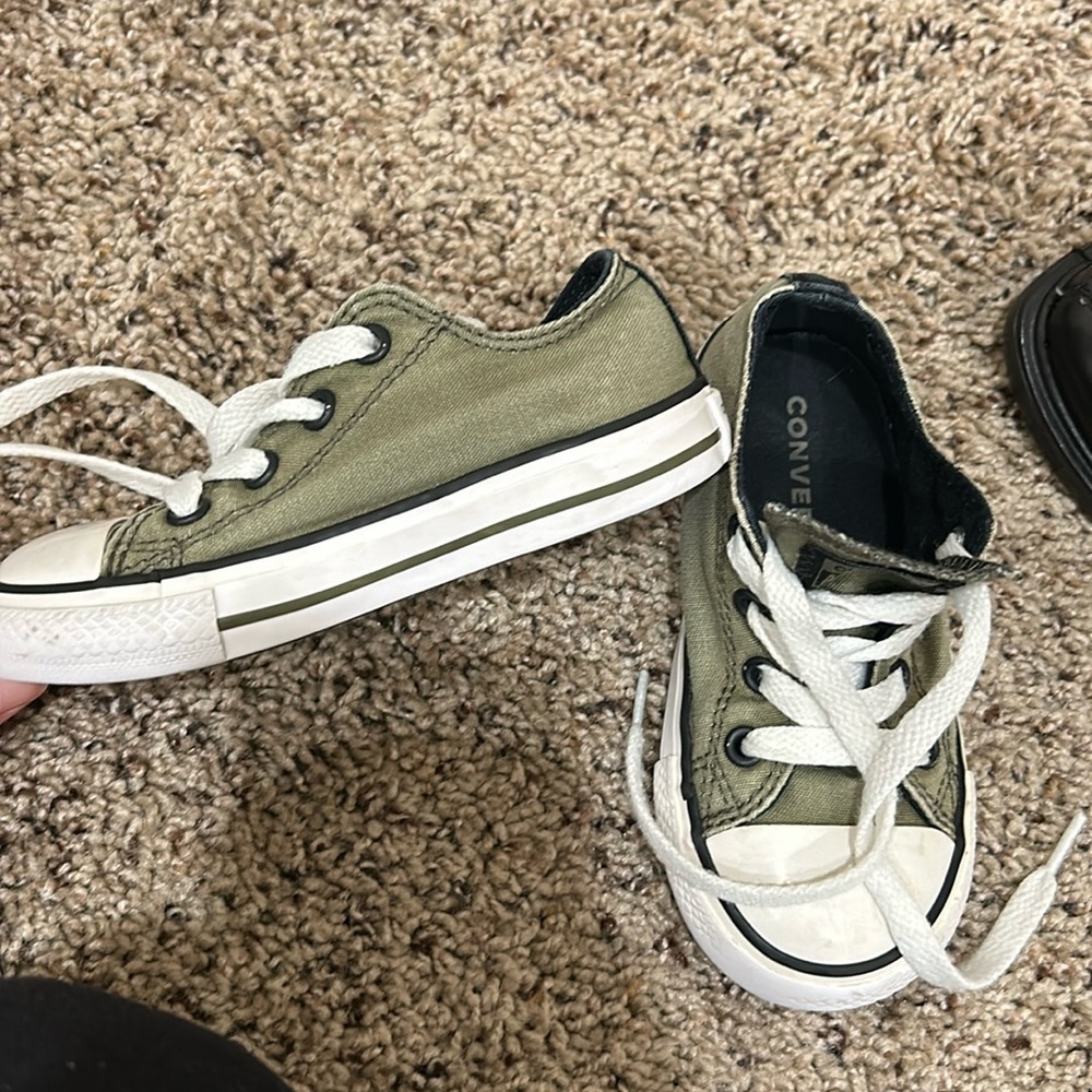 Converse boys walker size 7 army green shoes